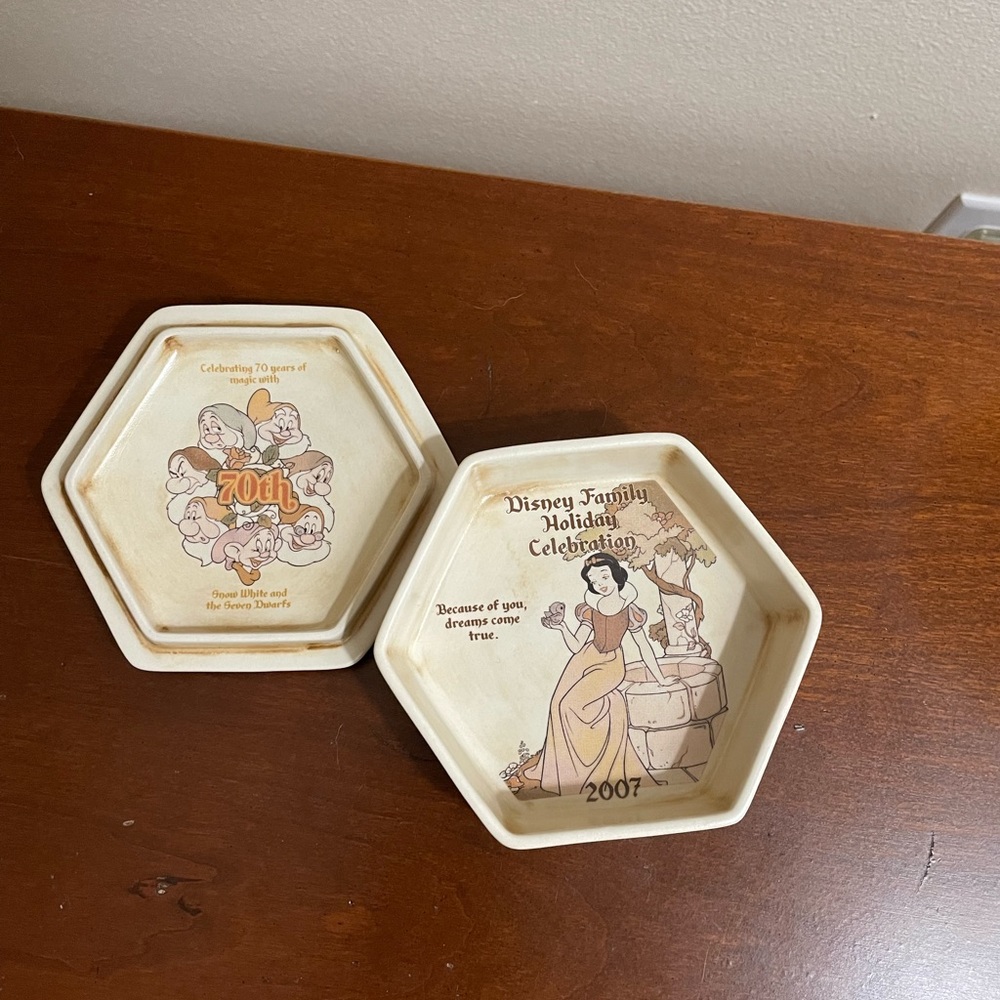 Disney Snow White and the seven dwarfs 70th anniversary trinket box